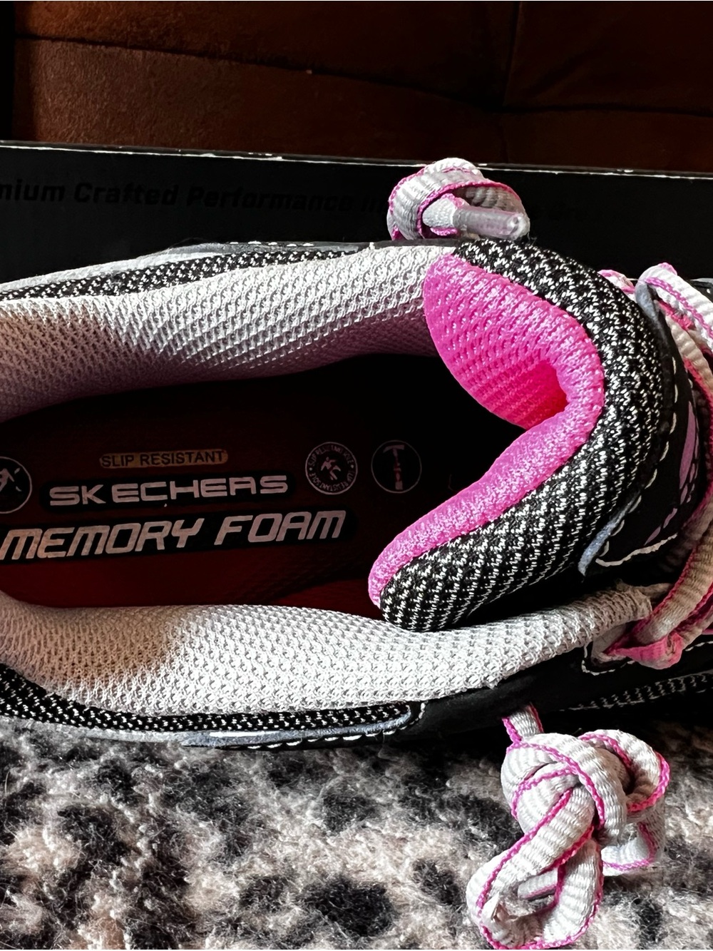 Skechers Work Biscoe ST Steel Toe Shoes Women’s Size 6 Black Pink - LIKE NEW! - Picture 6 of 11